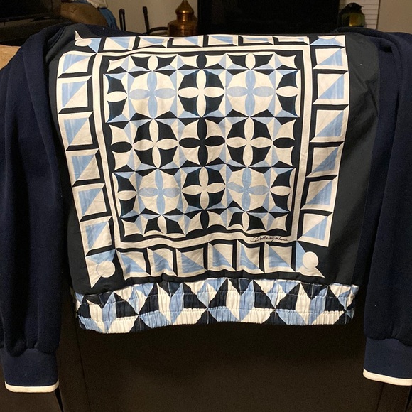 Dolce & Gabbana Mens sweatshirt. Size 48